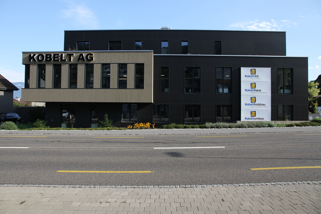 Kobelt AG Verwaltungsgebäude Strassenseite Nord