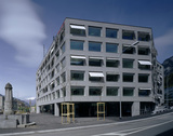 Import: Vorplatz