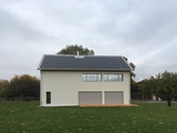 Südfassade mit PV-Anlage