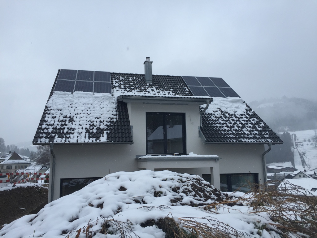 EFH Bucher-Schwab Photovoltaik Anlage 