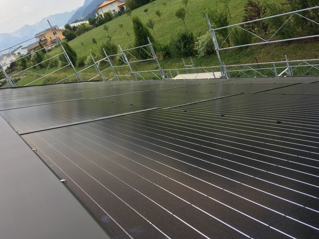 Panneaux photovoltaïques intégrés en toiture